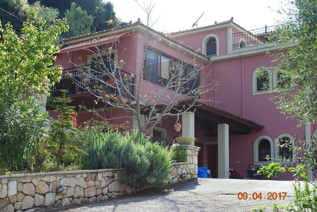 Villa Eora Keri Exterior photo